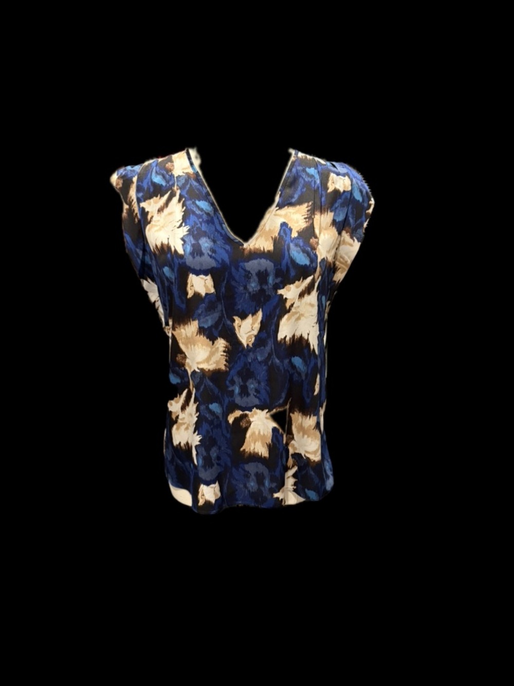 White House Black Market Blue and Cream Floral V-Neck Sleeveless Top